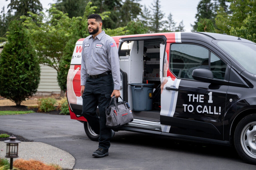 Plumber arriving to customers home.